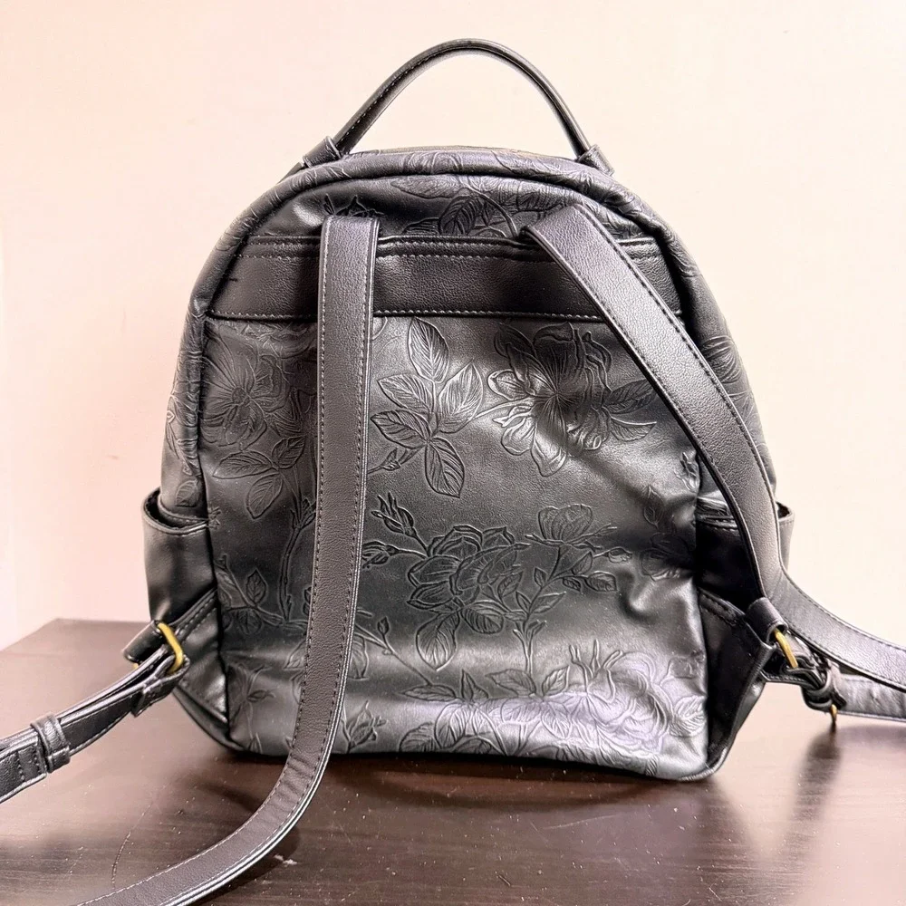 Frye and Co Black Floral Flower Embossed Faux Leather Dome Backpack Bag Western - Picture 4 of 10